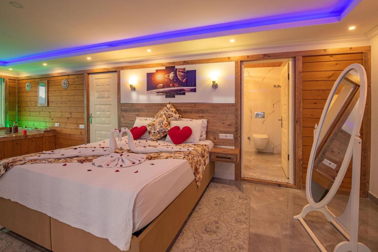 Gera - 1 Bedroom With Jacuzzi In Kalkan Kas Exterior photo